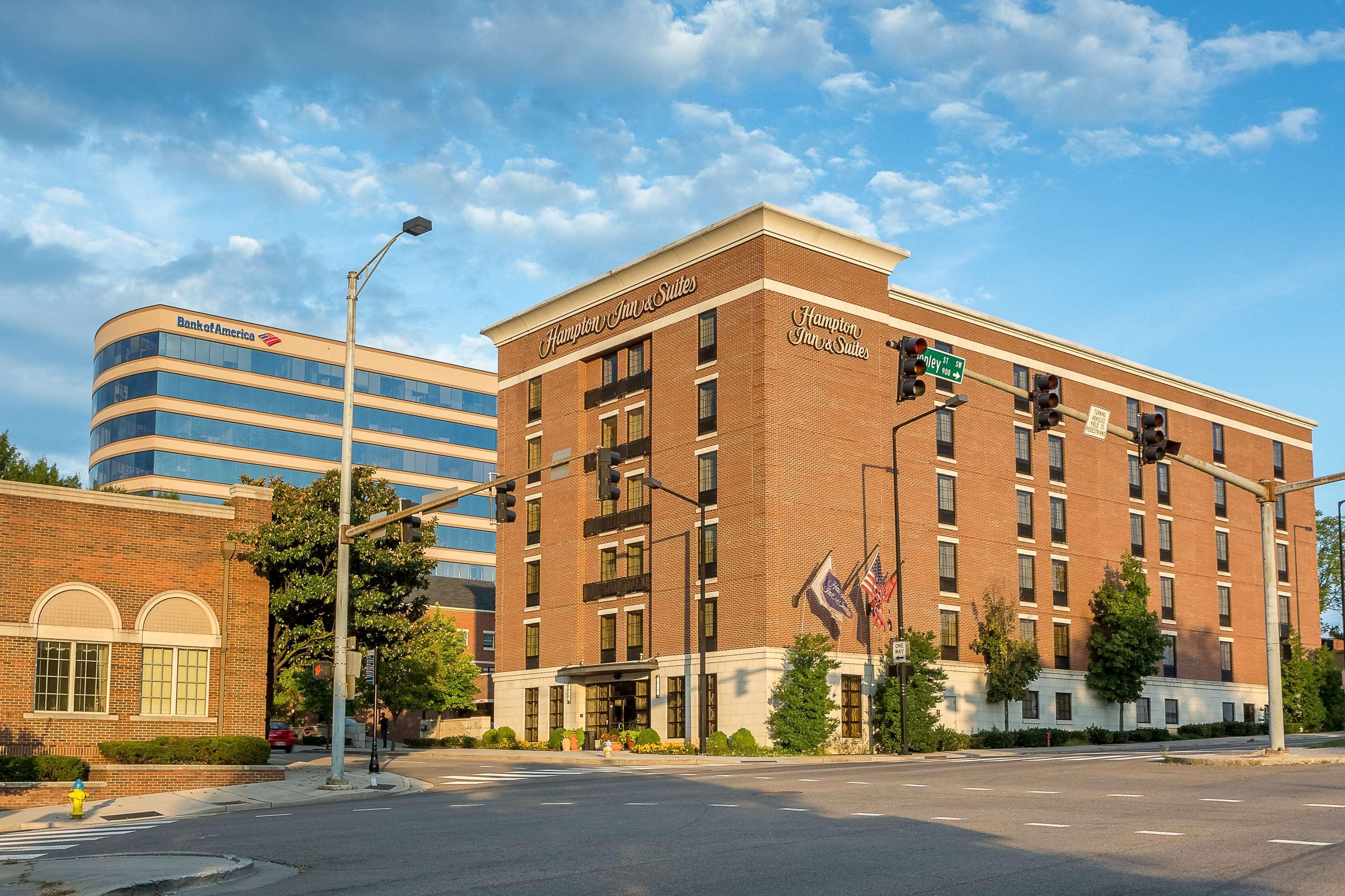 Hampton Inn & Suites Knoxville-Downtown Экстерьер фото