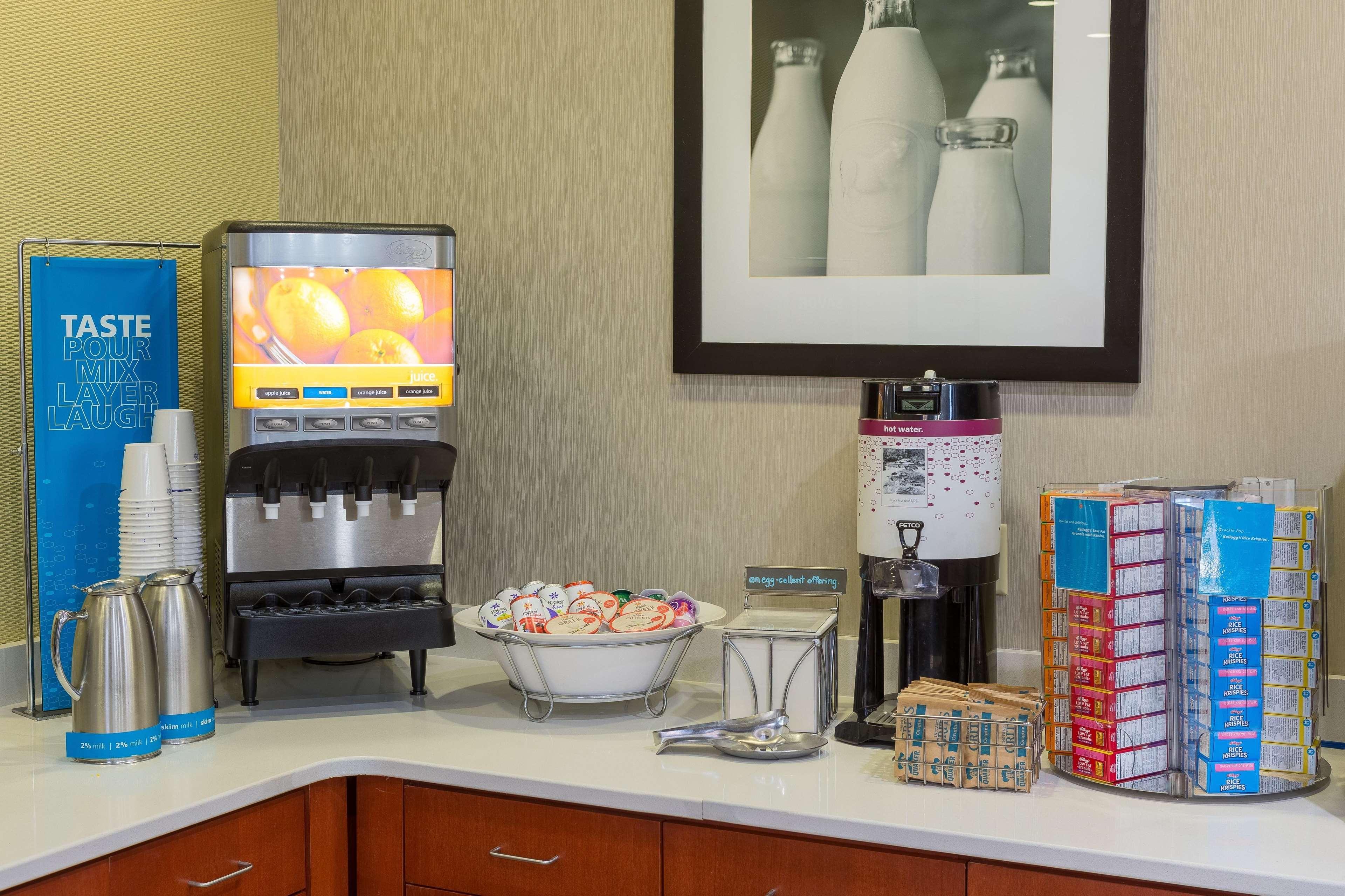 Hampton Inn & Suites Knoxville-Downtown Экстерьер фото