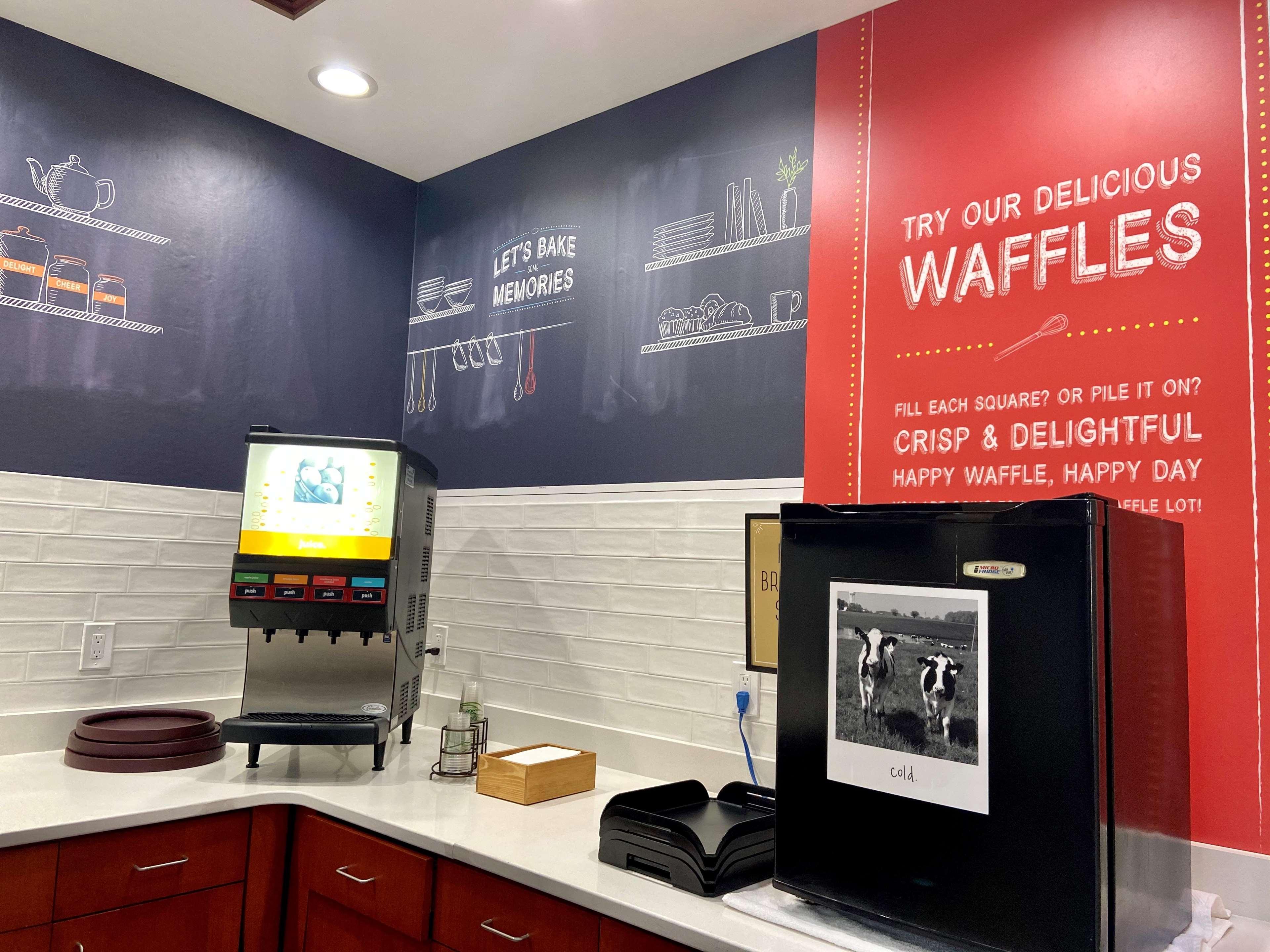 Hampton Inn & Suites Knoxville-Downtown Экстерьер фото