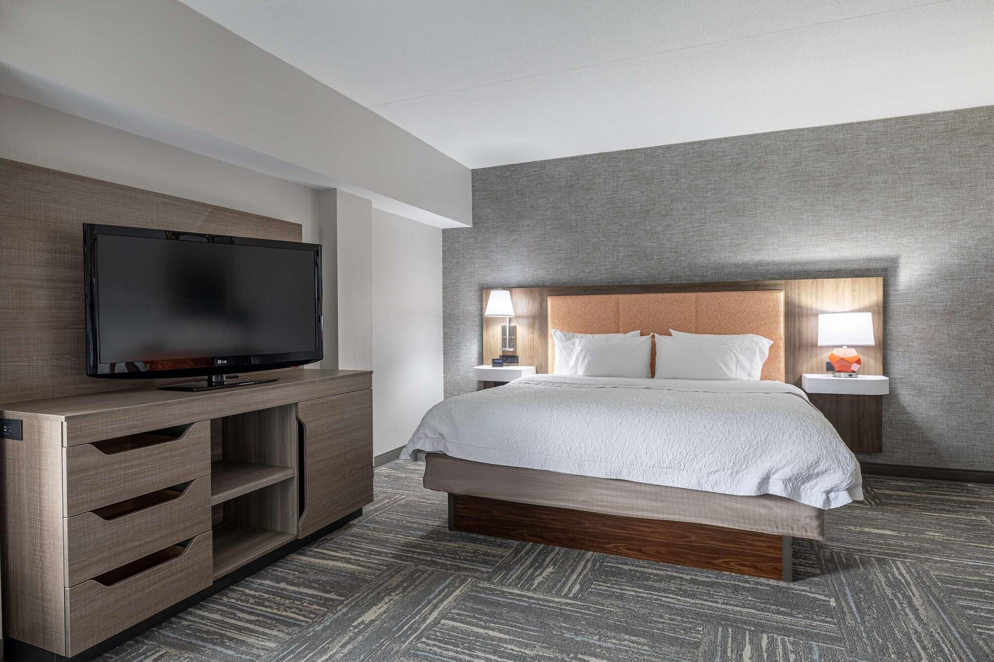 Hampton Inn & Suites Knoxville-Downtown Экстерьер фото