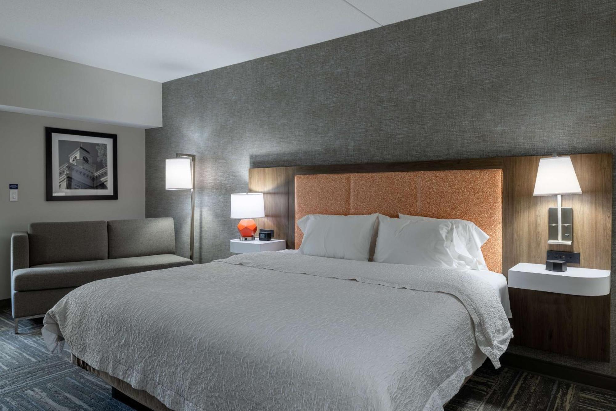 Hampton Inn & Suites Knoxville-Downtown Экстерьер фото