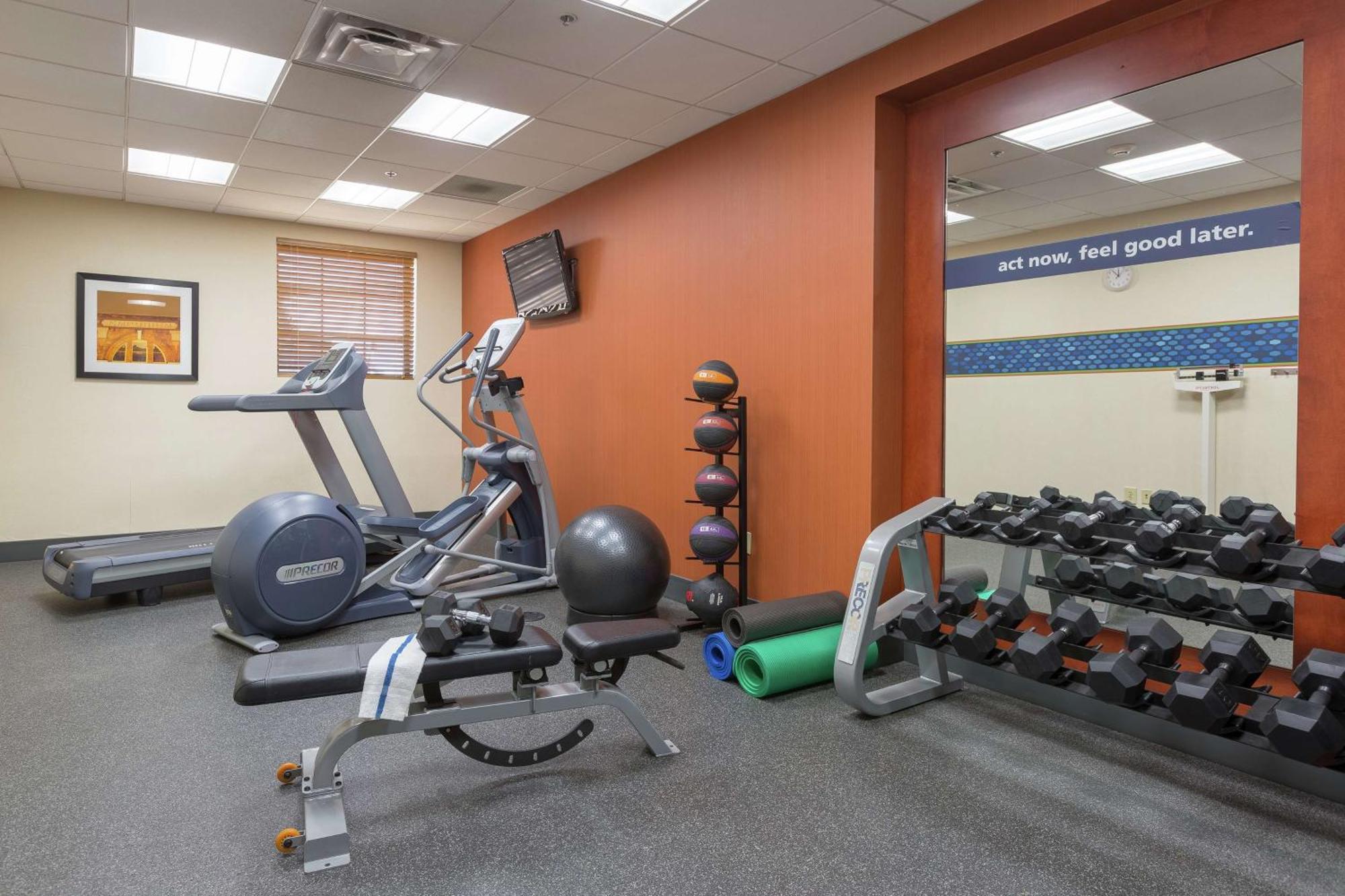 Hampton Inn & Suites Knoxville-Downtown Экстерьер фото