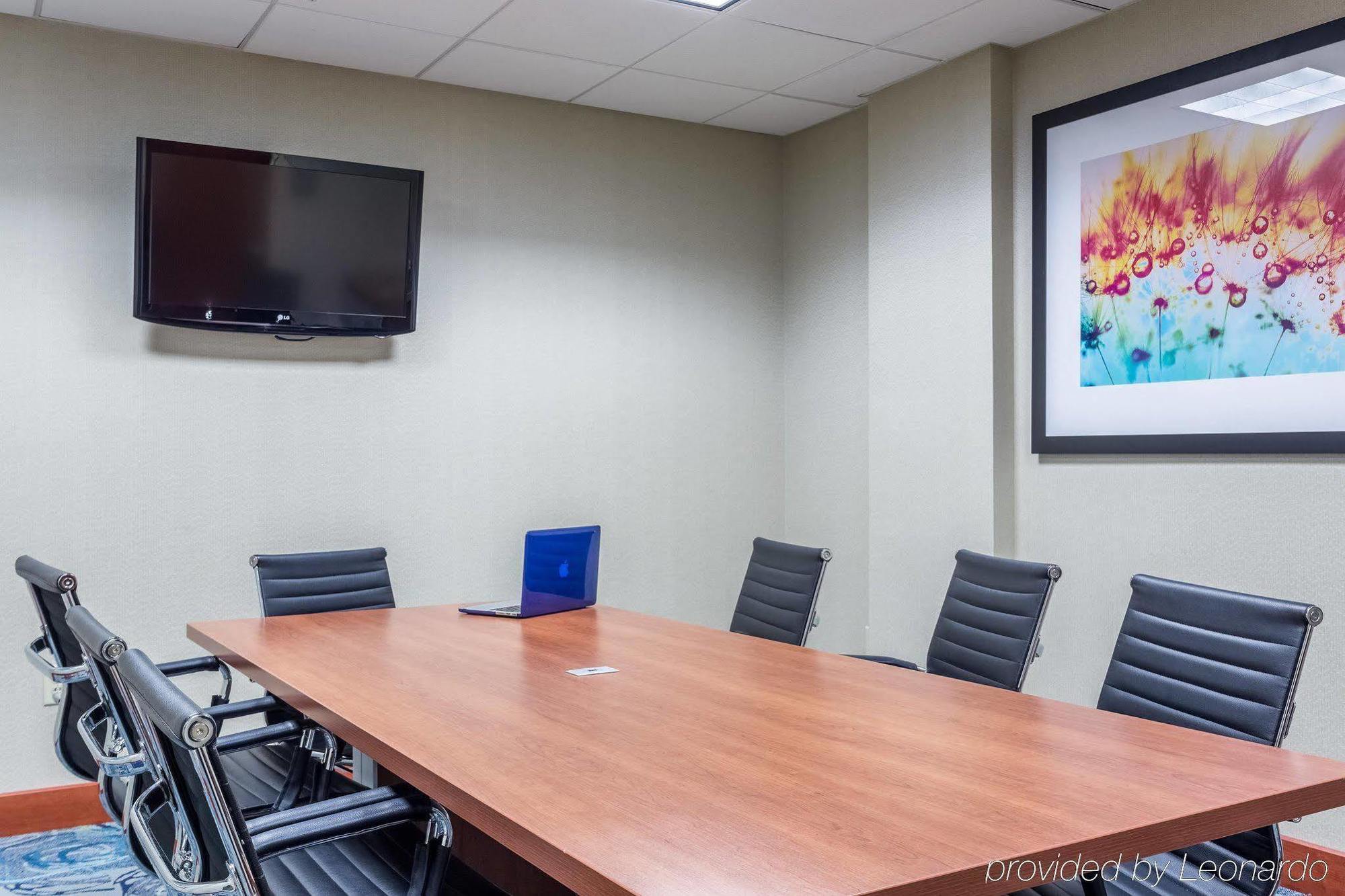 Hampton Inn & Suites Knoxville-Downtown Экстерьер фото