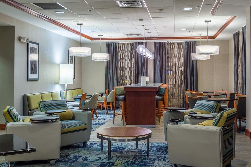 Hampton Inn & Suites Knoxville-Downtown Экстерьер фото