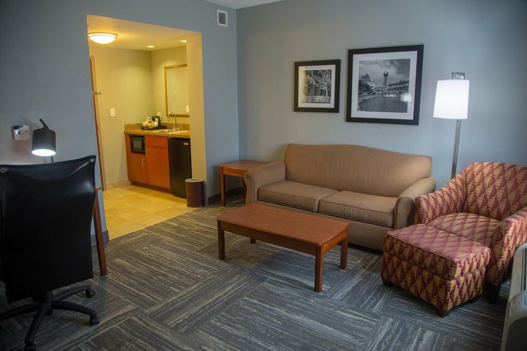 Hampton Inn & Suites Knoxville-Downtown Экстерьер фото