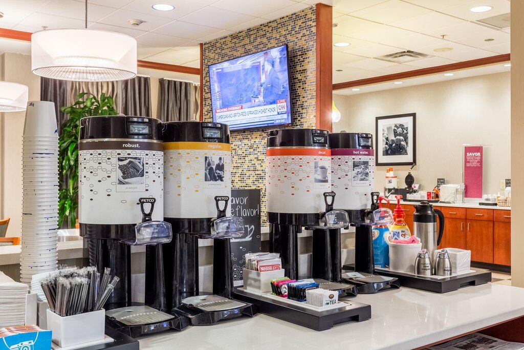 Hampton Inn & Suites Knoxville-Downtown Экстерьер фото